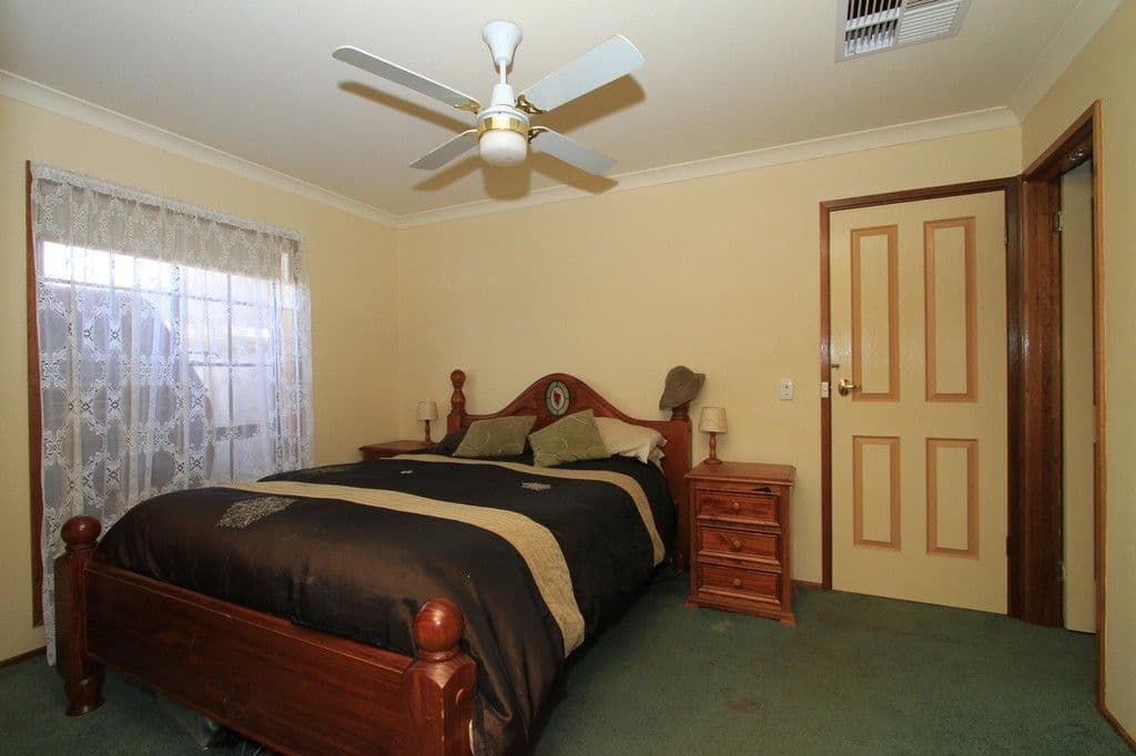 27 Watson Avenue, CALIFORNIA GULLY VIC 3556, California Gully - Thumbnail 2