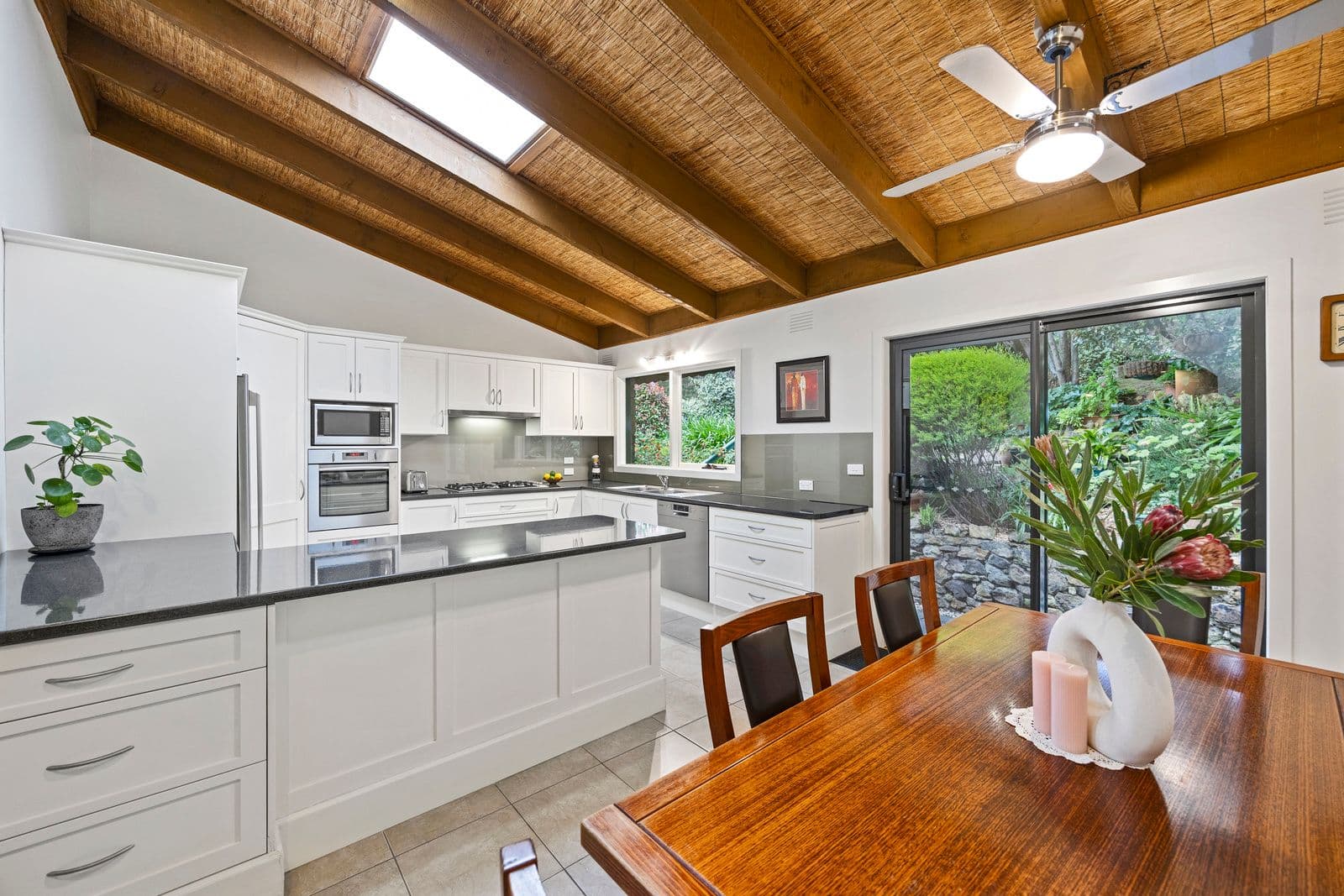 13 Cobden Crescent, Lilydale VIC 3140, Lilydale - Thumbnail 4