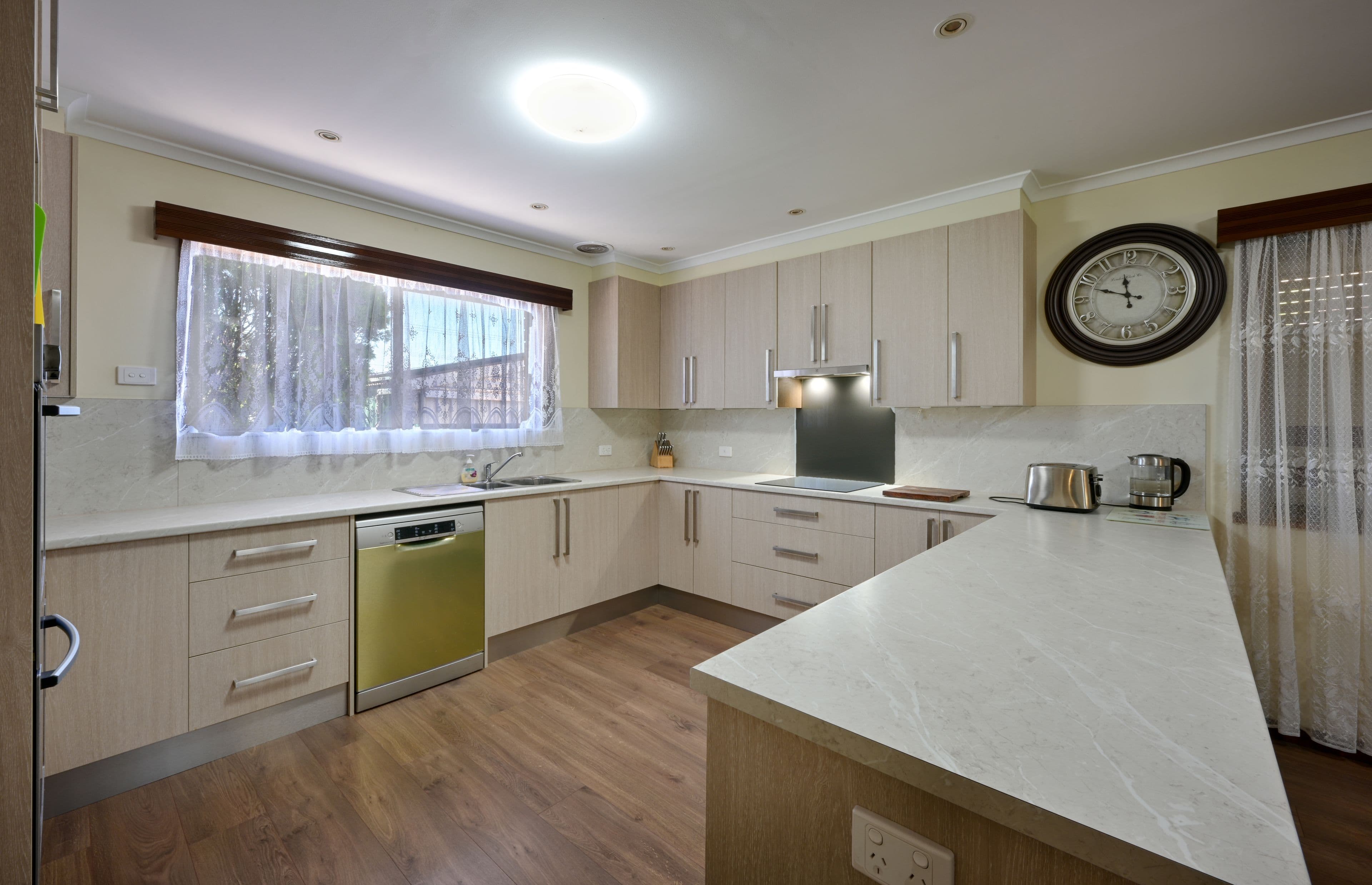 27 Kittel Street, Whyalla SA 5600, Whyalla - Thumbnail 2