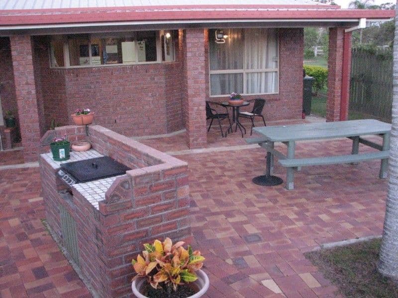 2 Jasper Court, BRANYAN QLD 4670, Branyan - Thumbnail 2