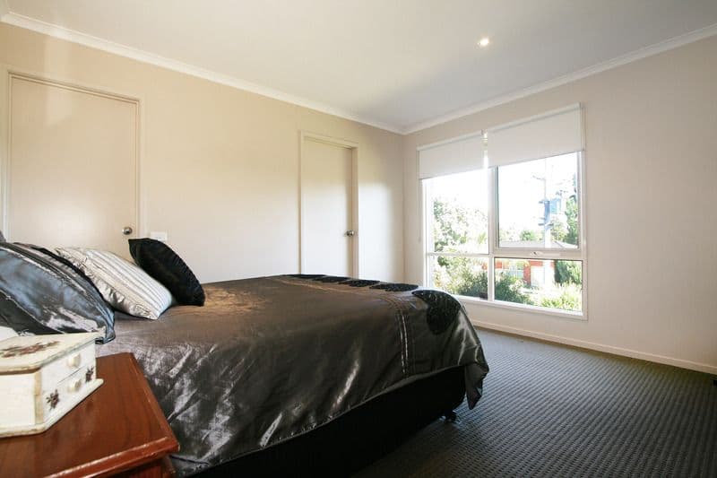 31 Meadowgate Drive, CHIRNSIDE PARK VIC 3116, Chirnside Park - Thumbnail 6