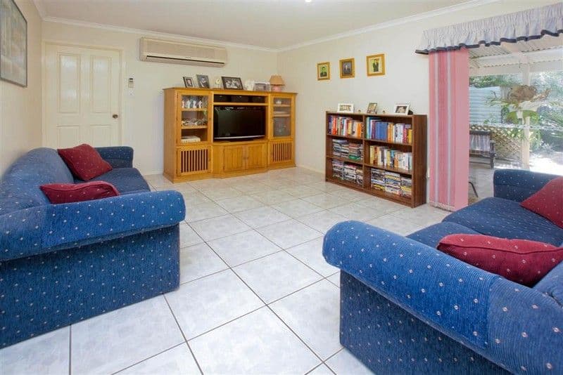 8 Kiandra Close, Wishart QLD 4122, Wishart - Thumbnail 5