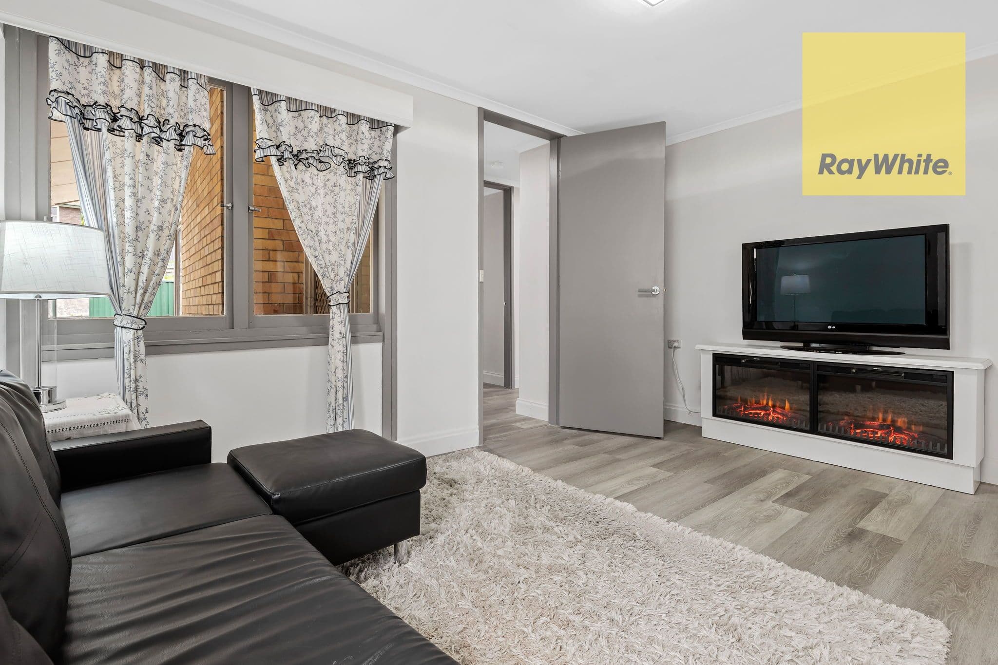 23 Broughton Street, Goulburn NSW 2580, Goulburn - Thumbnail 2