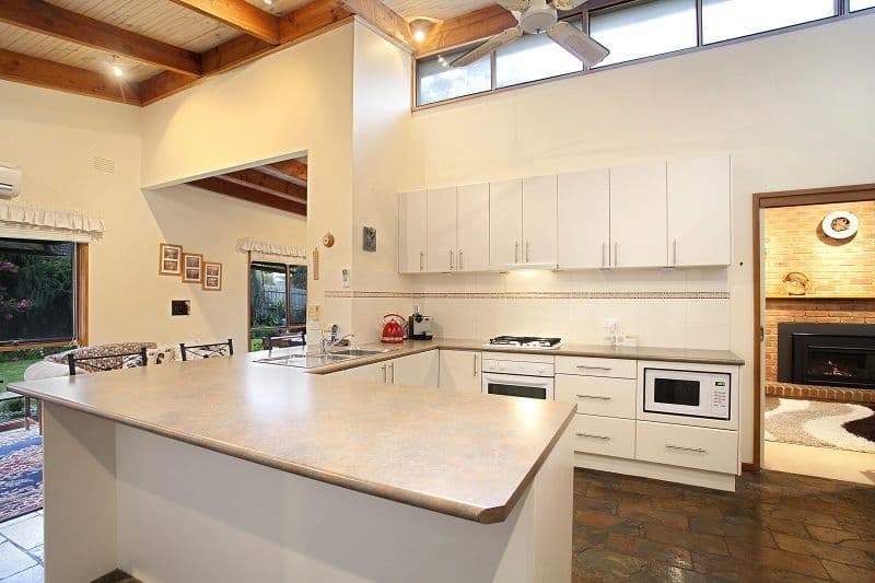 11 Tyabb Grove, ASPENDALE VIC 3195, Aspendale - Thumbnail 4
