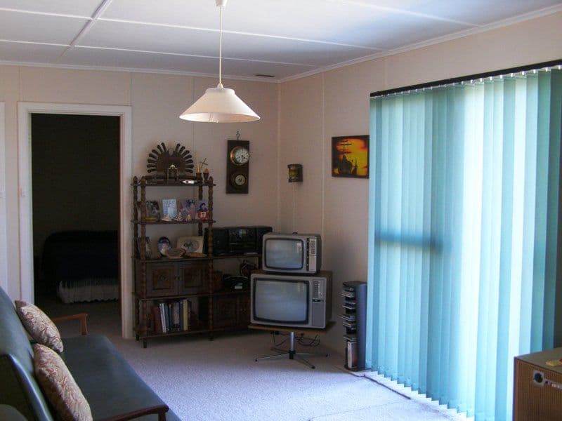 2   Wedge Avenue, LANCELIN WA 6044, Lancelin - Thumbnail 5