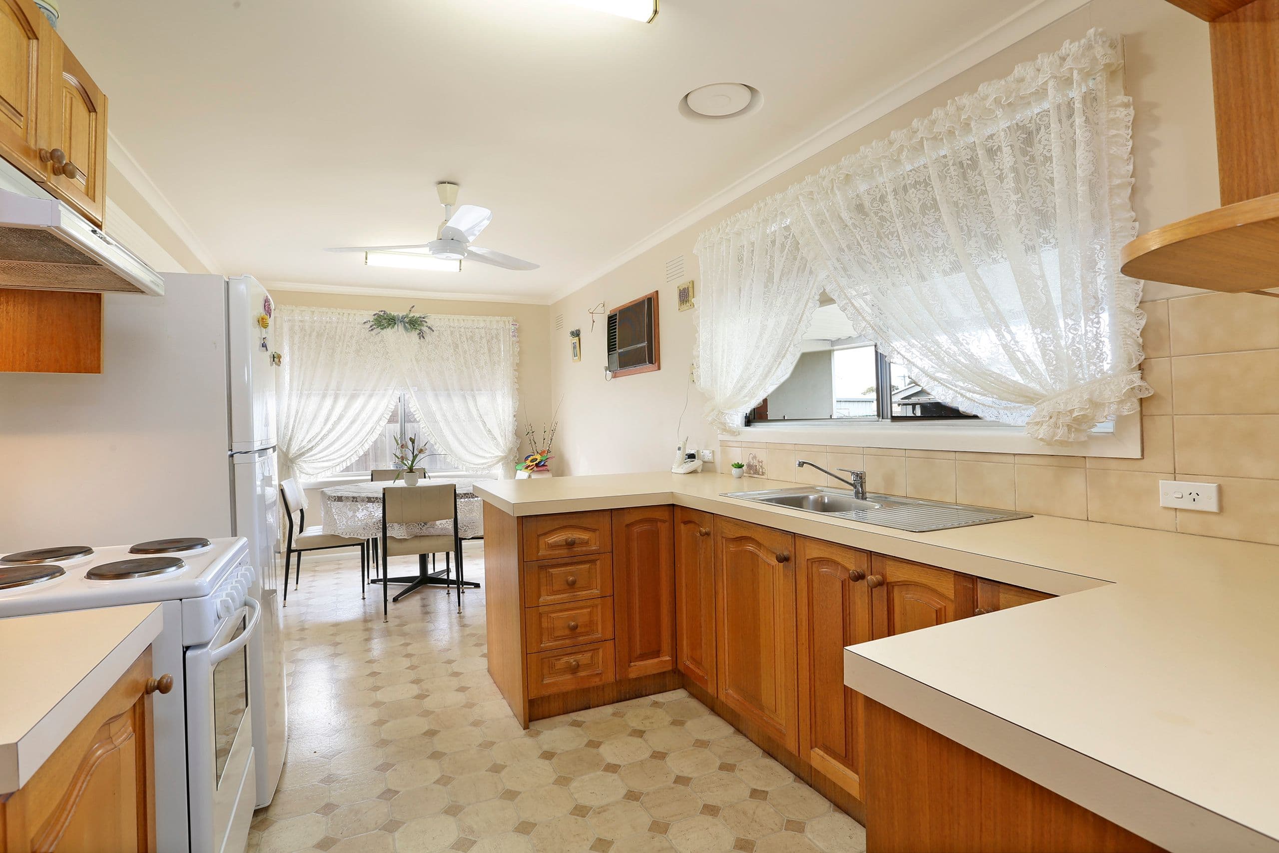 43 Merlin Crescent, Corio VIC 3214, Corio - Thumbnail 2