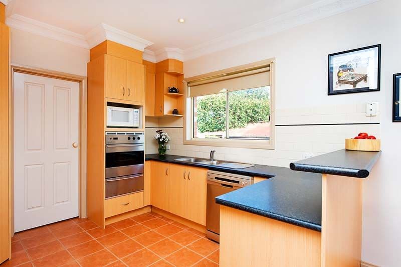 17 Joffre Street, RESERVOIR VIC 3073, Reservoir - Thumbnail 3