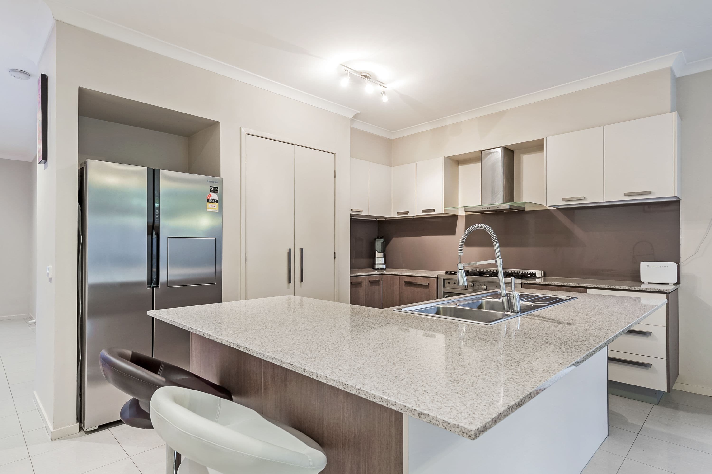 64 Hyde Park Avenue, Craigieburn VIC 3064, Craigieburn - Thumbnail 2