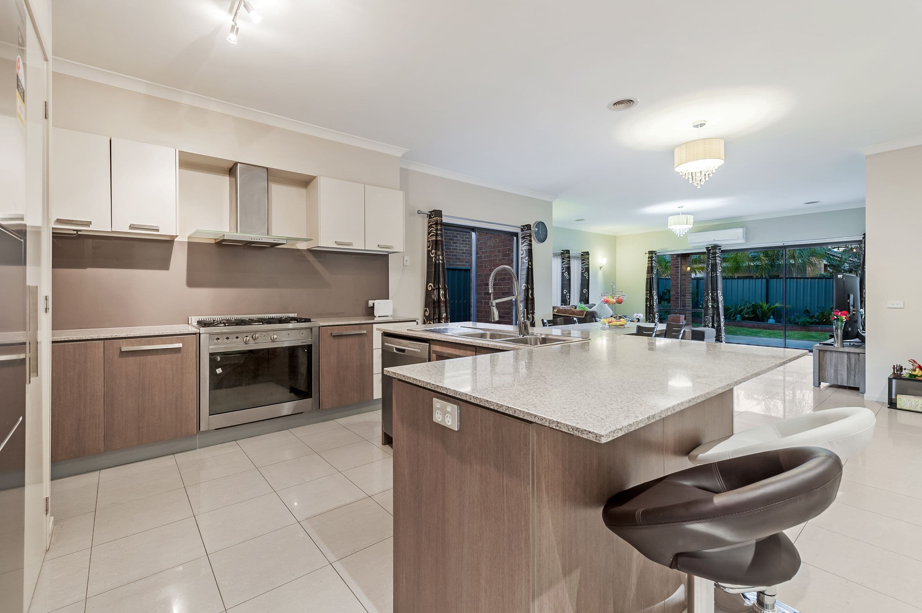 64 Hyde Park Avenue, Craigieburn VIC 3064, Craigieburn - Thumbnail 3