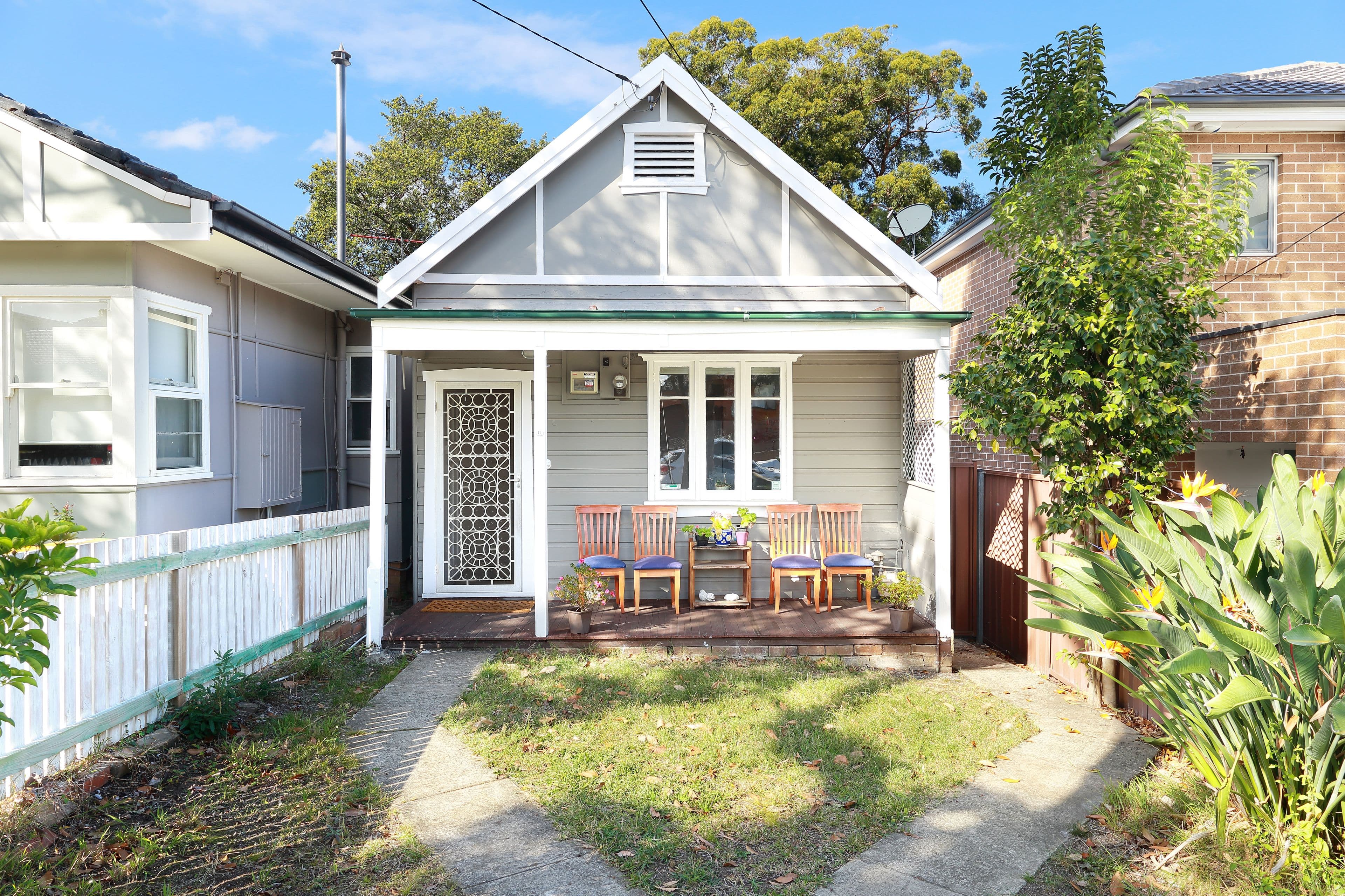 11 Universal Street, Mortdale - Image 1
