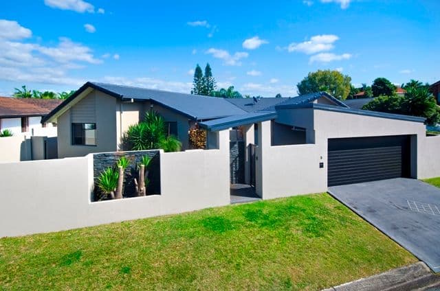 5 Village High Road, BENOWA QLD 4217, Benowa - Image 1