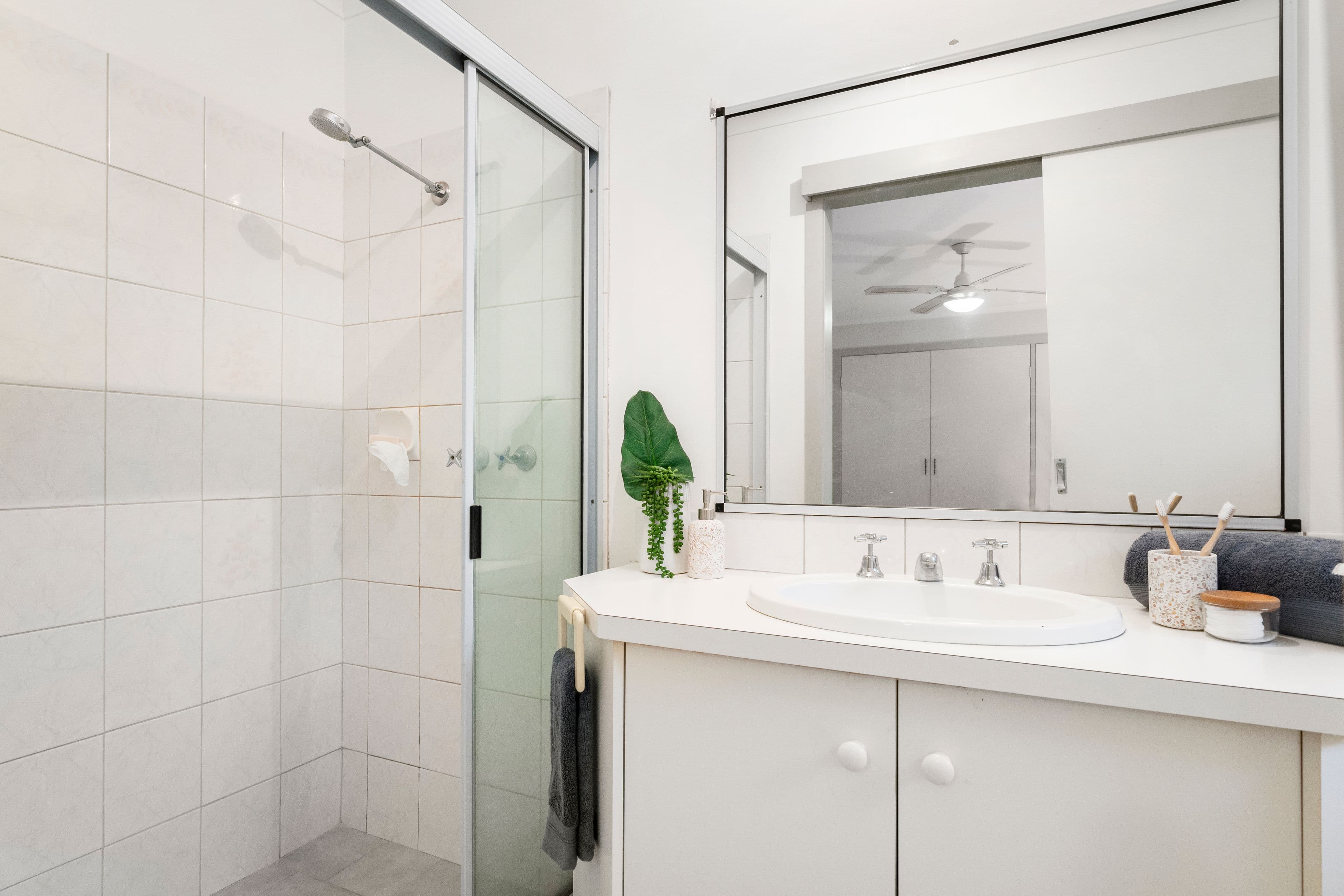 1450 Burrows Road, Lavington NSW 2641, Lavington - Thumbnail 7