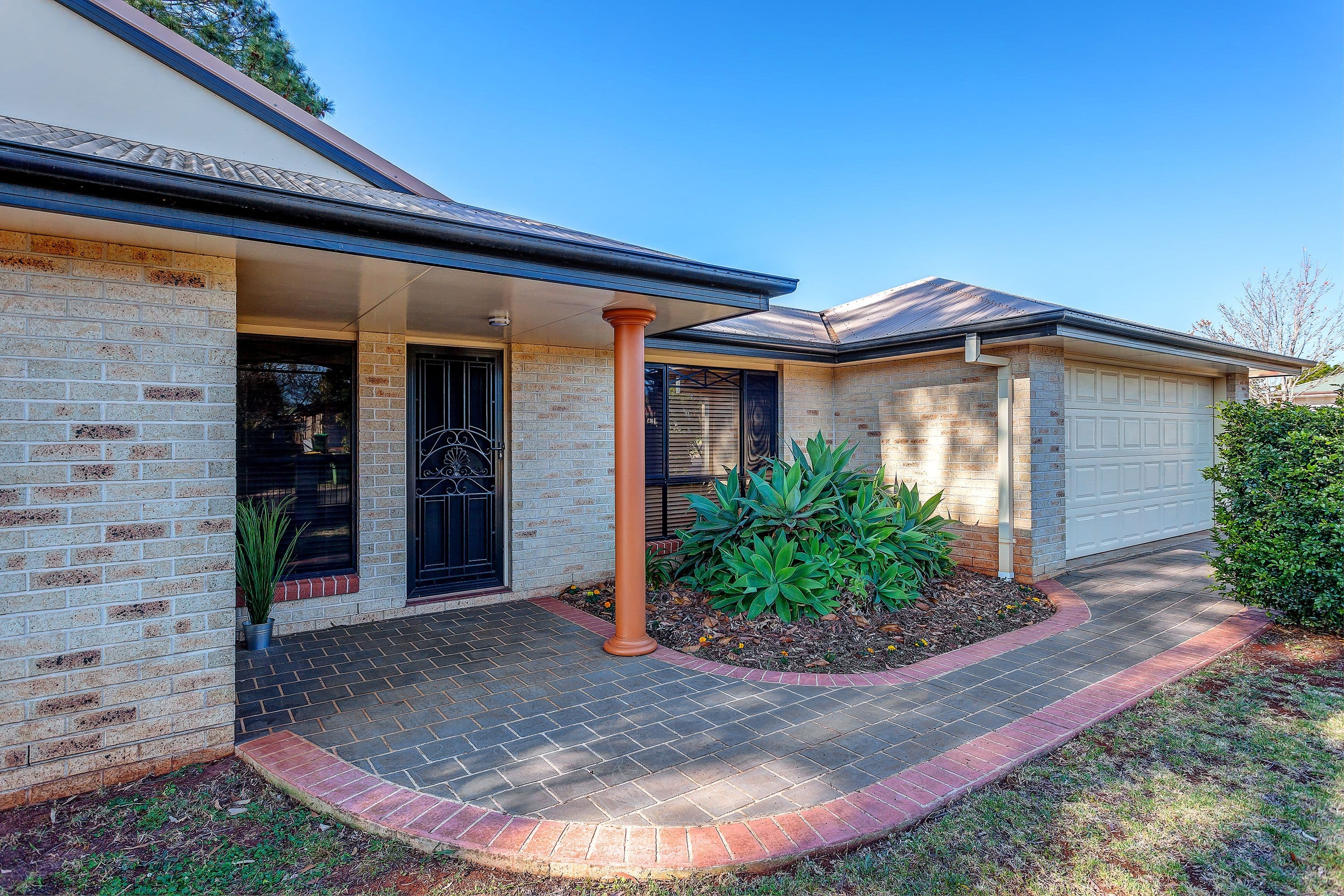 1 Albion Street, Kearneys Spring QLD 4350, Kearneys Spring - Thumbnail 2