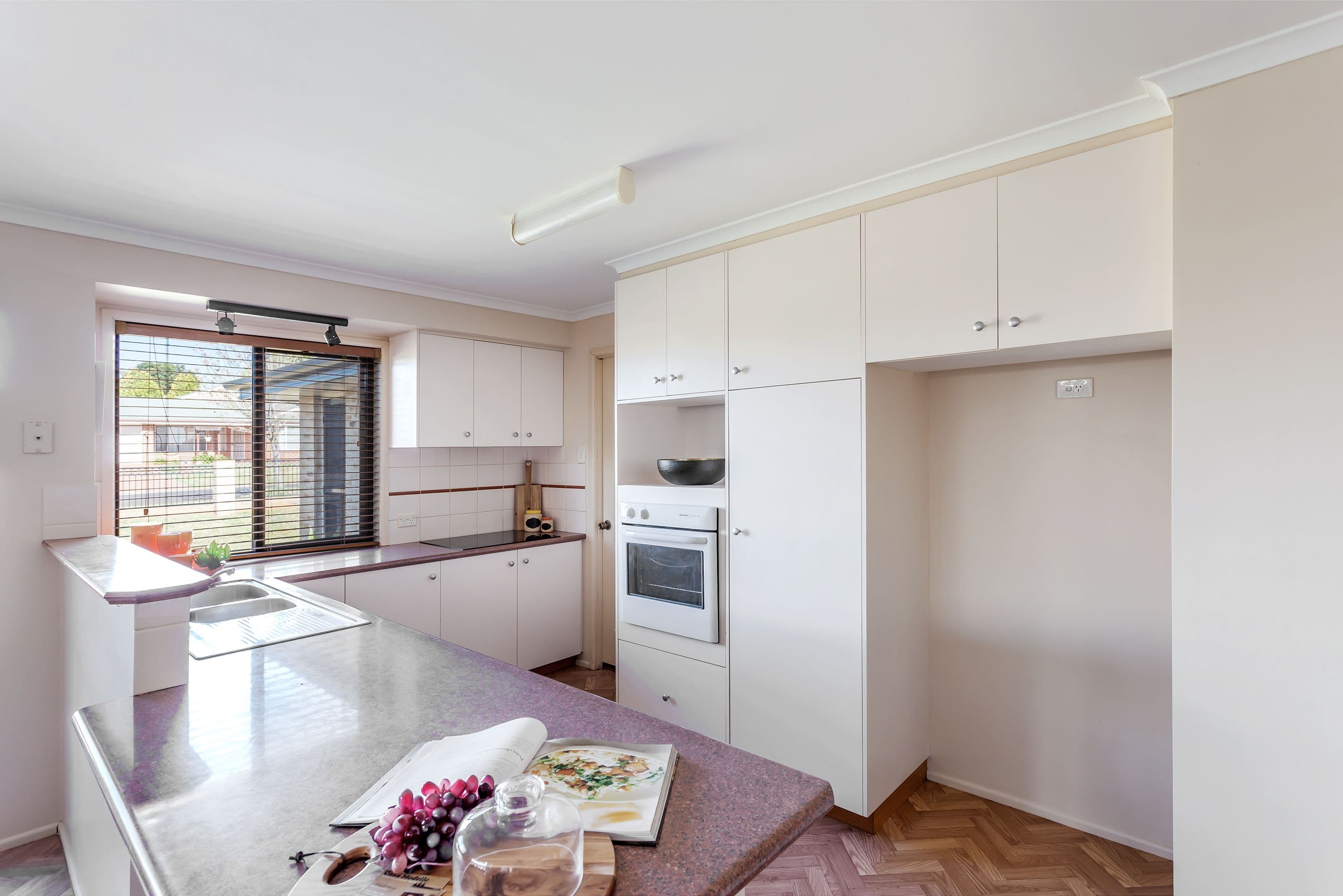 1 Albion Street, Kearneys Spring QLD 4350, Kearneys Spring - Thumbnail 4