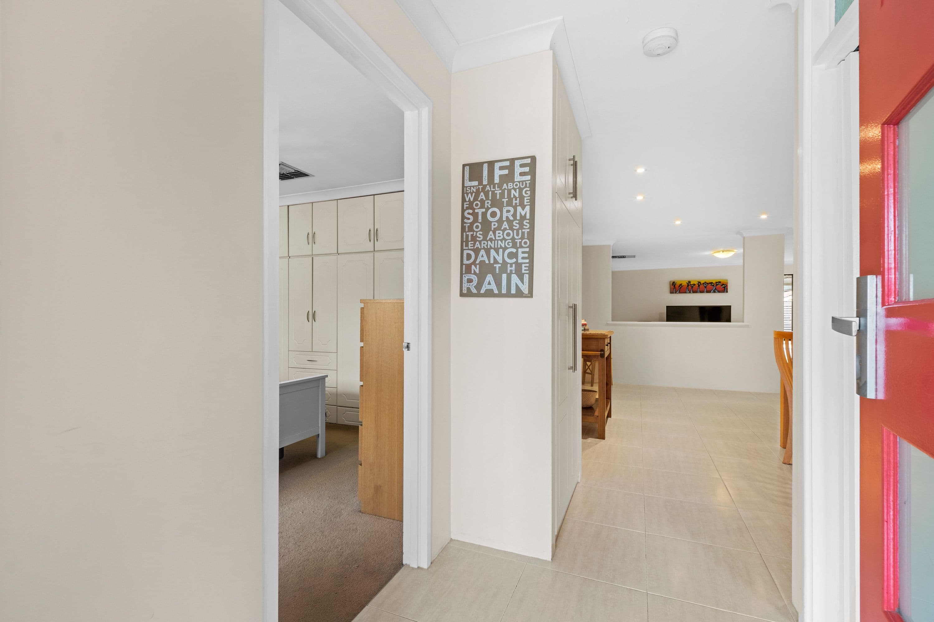 116 Vellgrove Avenue, Parkwood WA 6147, Parkwood - Thumbnail 2