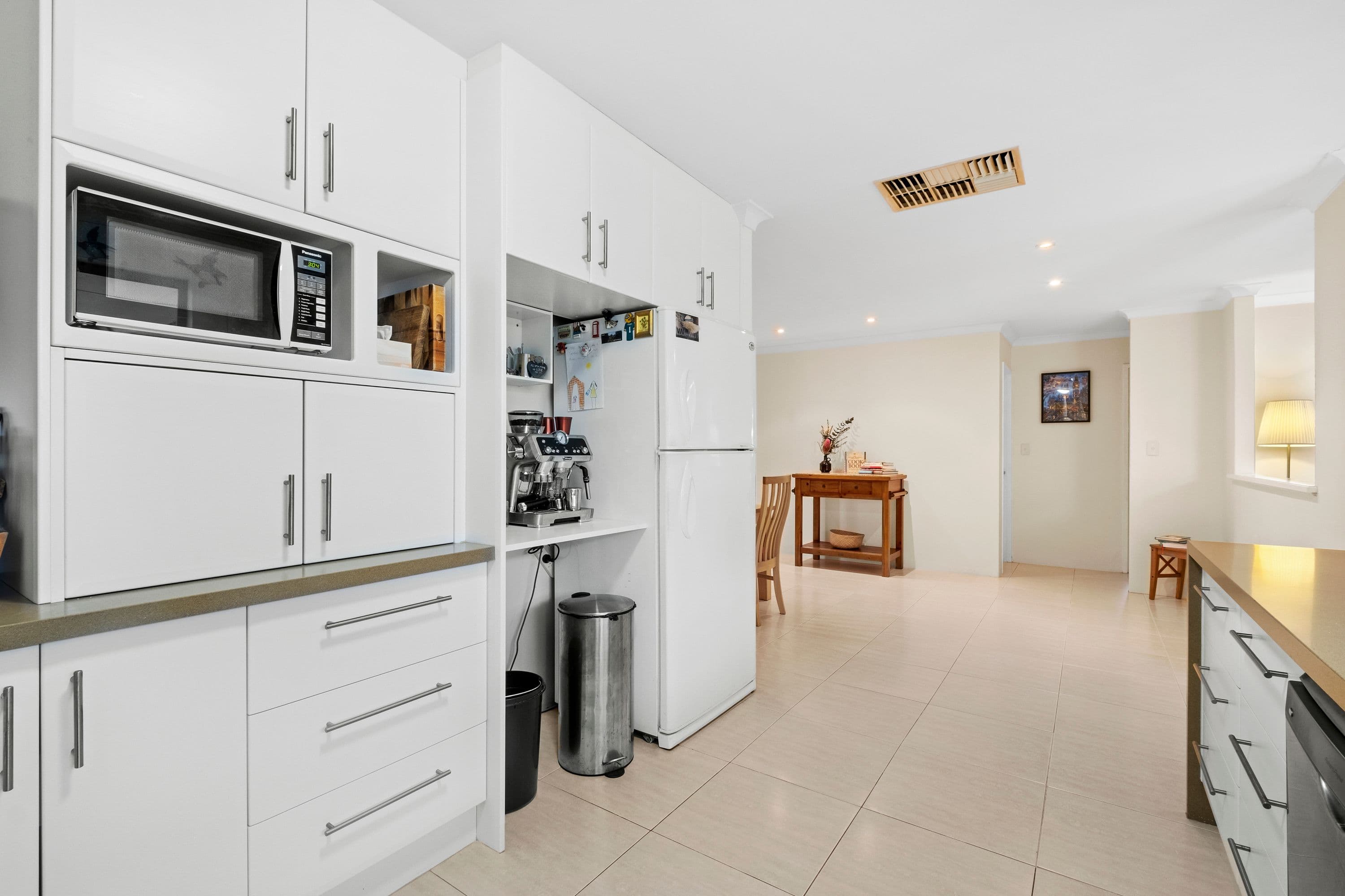 116 Vellgrove Avenue, Parkwood WA 6147, Parkwood - Thumbnail 7