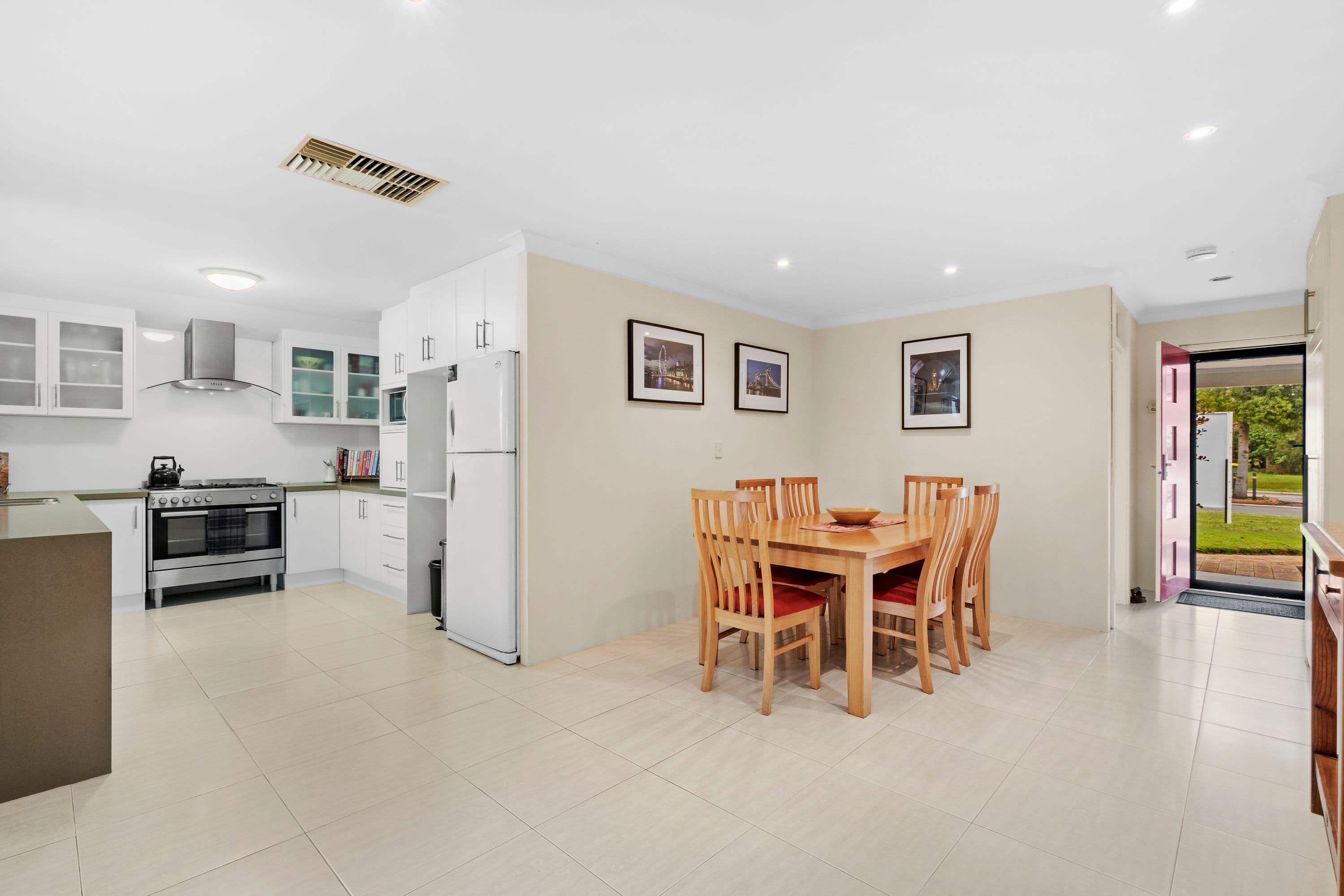 116 Vellgrove Avenue, Parkwood WA 6147, Parkwood - Thumbnail 8