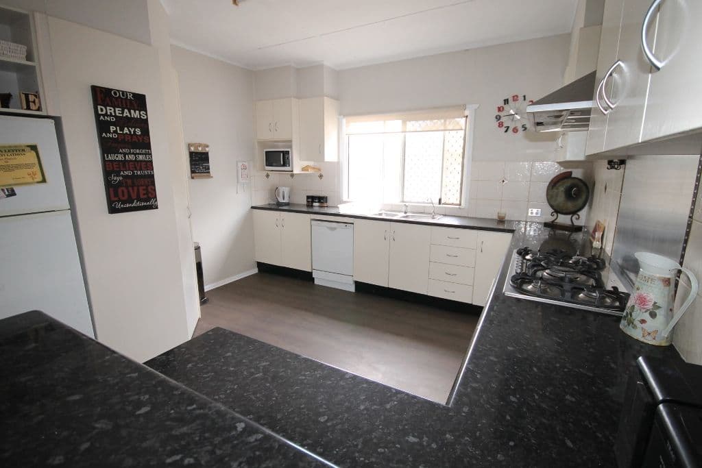 28 Mahon Street, DALBY QLD 4405, Dalby - Thumbnail 3