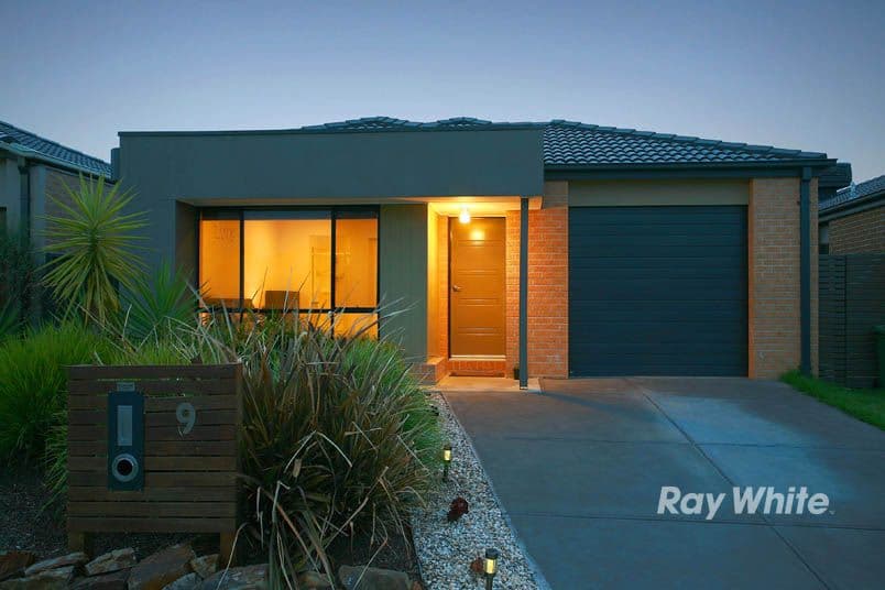 9 Abrus Circuit, CRANBOURNE NORTH VIC 3977, Cranbourne North - Thumbnail 2