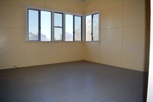 14 Rose Street, Blackall QLD 4472, Blackall - Thumbnail 8