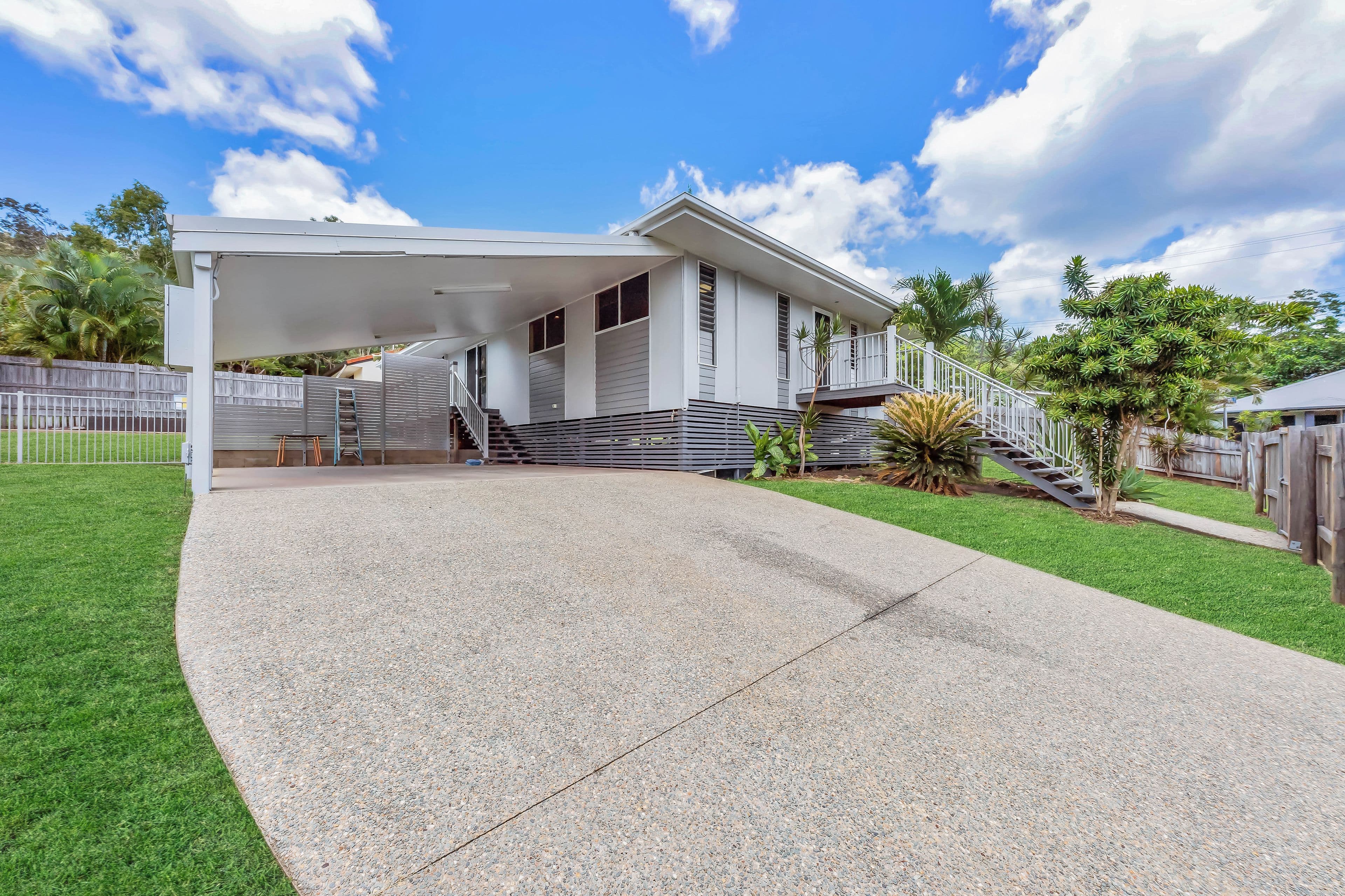 77 Country Road, Cannonvale QLD 4802, Cannonvale - Thumbnail 2