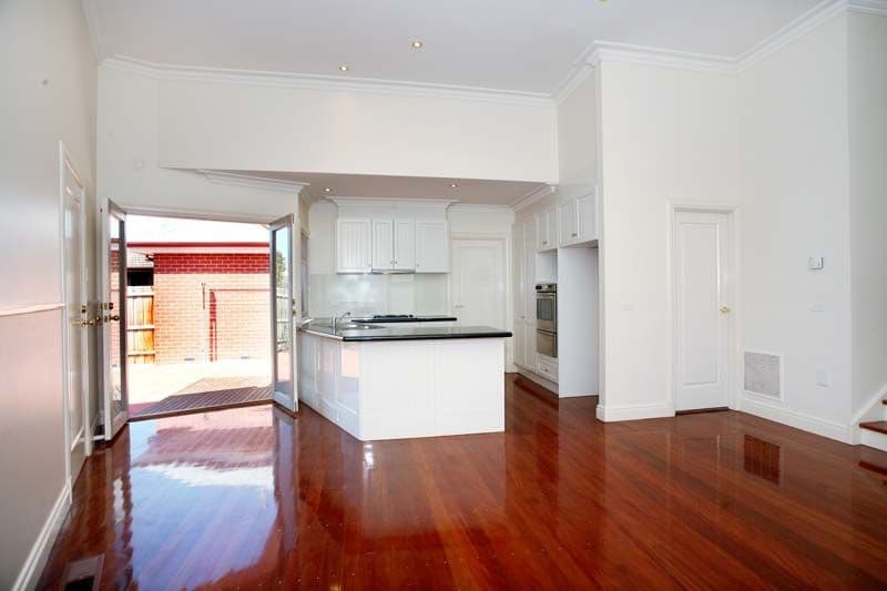 16  Warburton Road, CAMBERWELL VIC 3124, Camberwell - Thumbnail 2