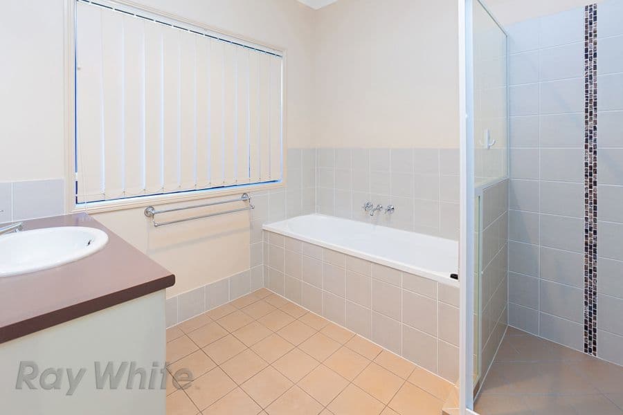 32 Emerald Crescent, SPRINGFIELD QLD 4300, Springfield - Thumbnail 5