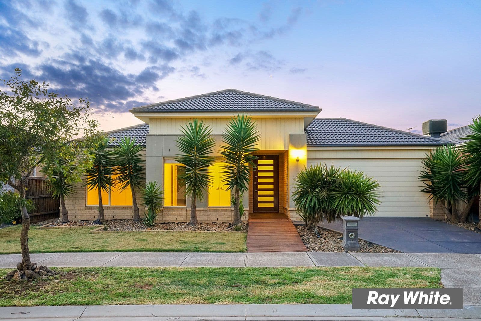 13 Verona Avenue, Tarneit VIC 3029, Tarneit - Image 1