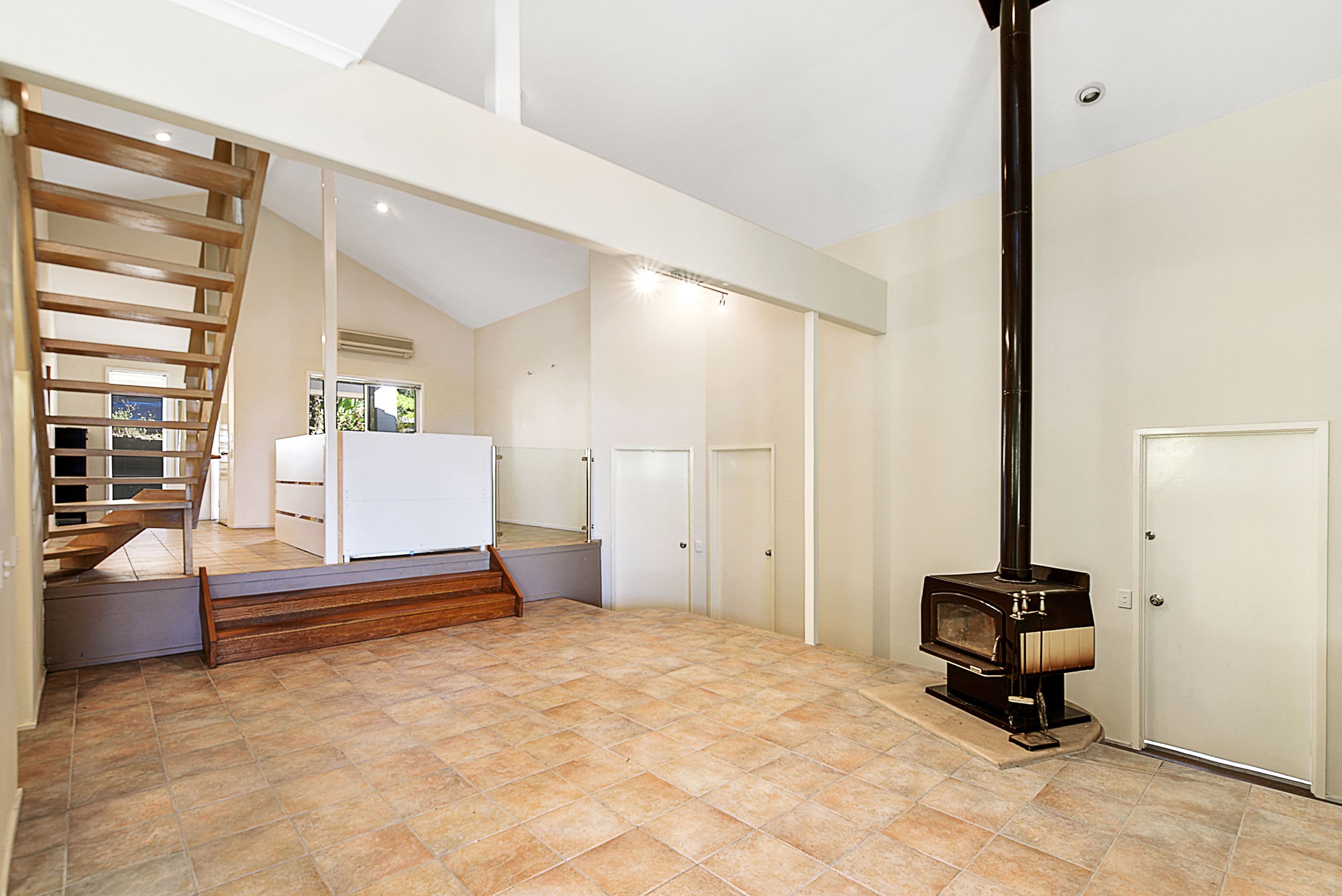 22 Amethyst Court, Carrara QLD 4211, Carrara - Thumbnail 4