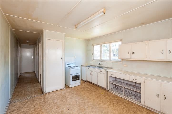 6 Kianga Street, Barney Point QLD 4680, Barney Point - Thumbnail 4