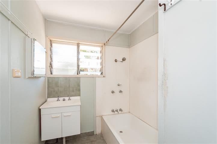 6 Kianga Street, Barney Point QLD 4680, Barney Point - Thumbnail 6