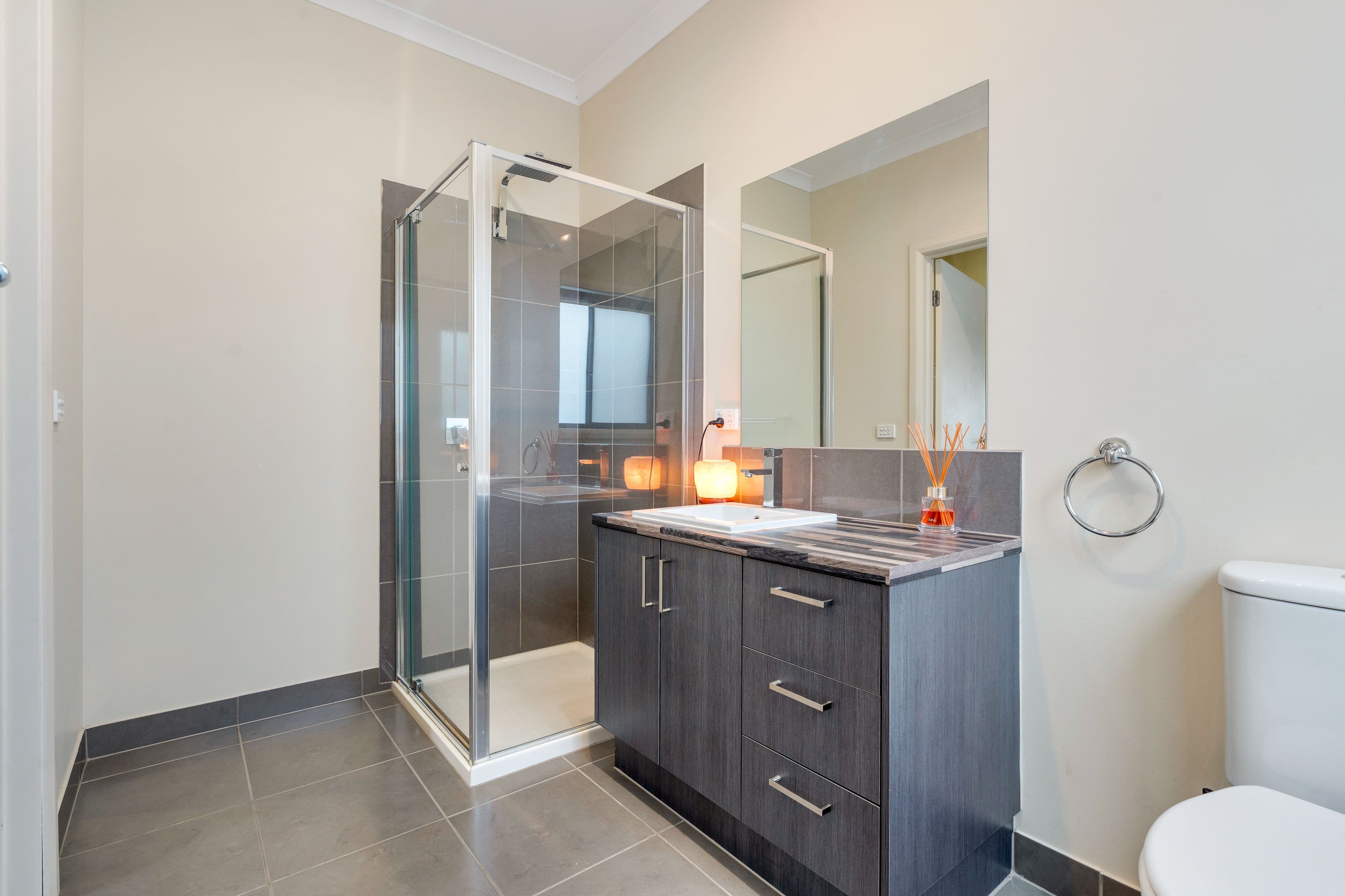 11 Moor Park Drive, Craigieburn VIC 3064, Craigieburn - Thumbnail 3