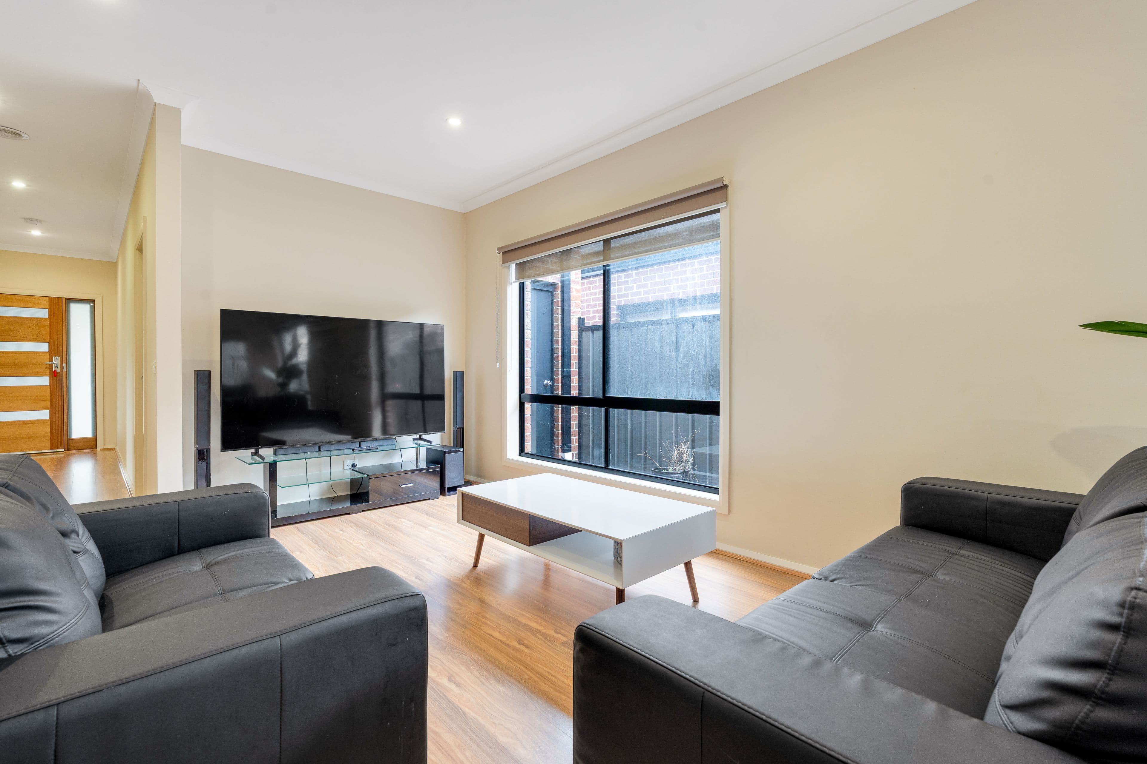 11 Moor Park Drive, Craigieburn VIC 3064, Craigieburn - Thumbnail 4