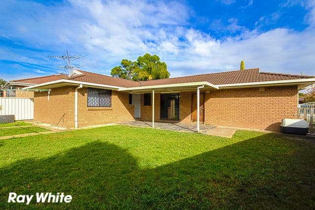 2 Ernst Place, EDENSOR PARK NSW 2176, Edensor Park - Thumbnail 7