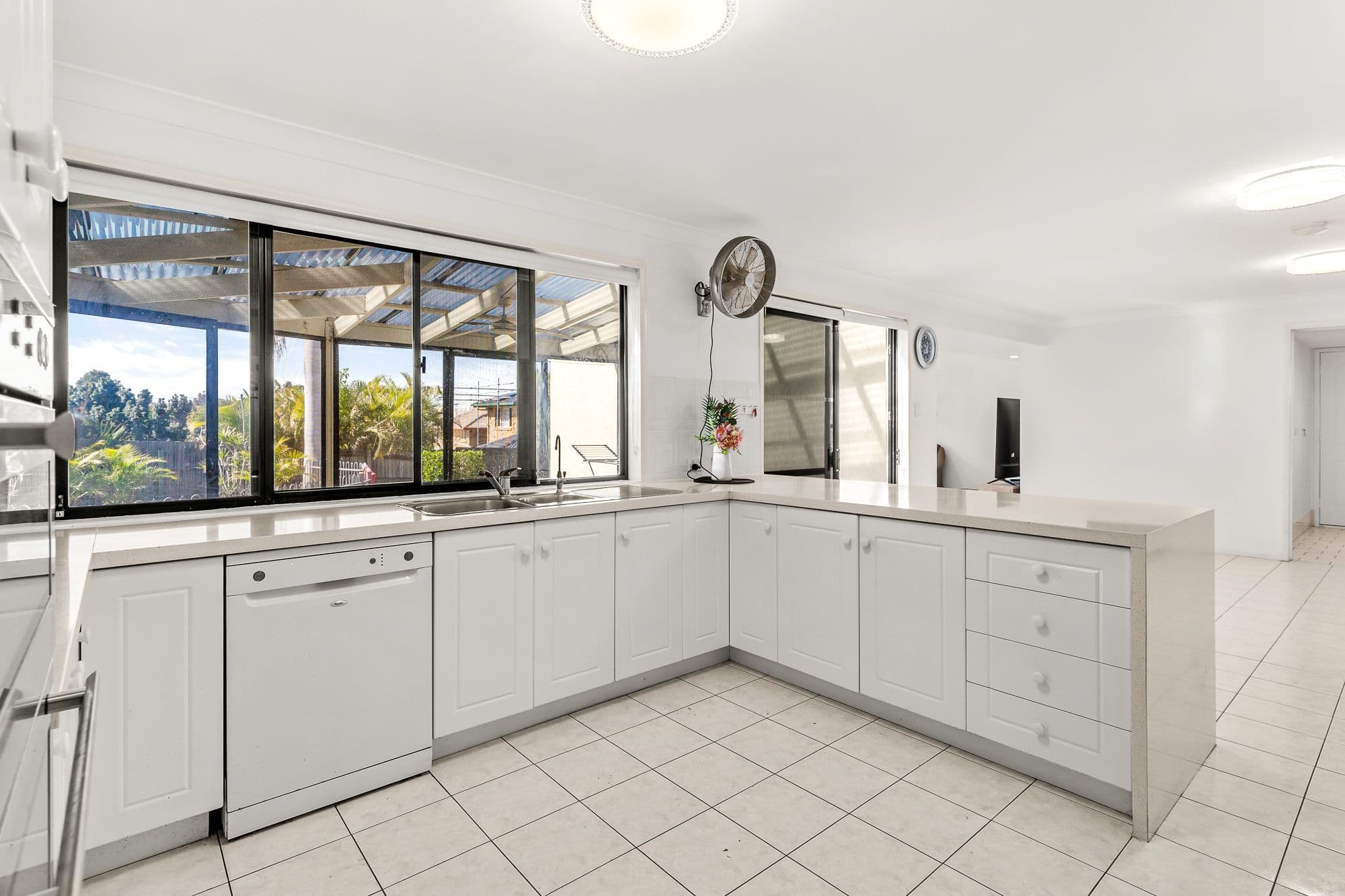 76 Sunflower Crescent, Calamvale QLD 4116, Calamvale - Thumbnail 7