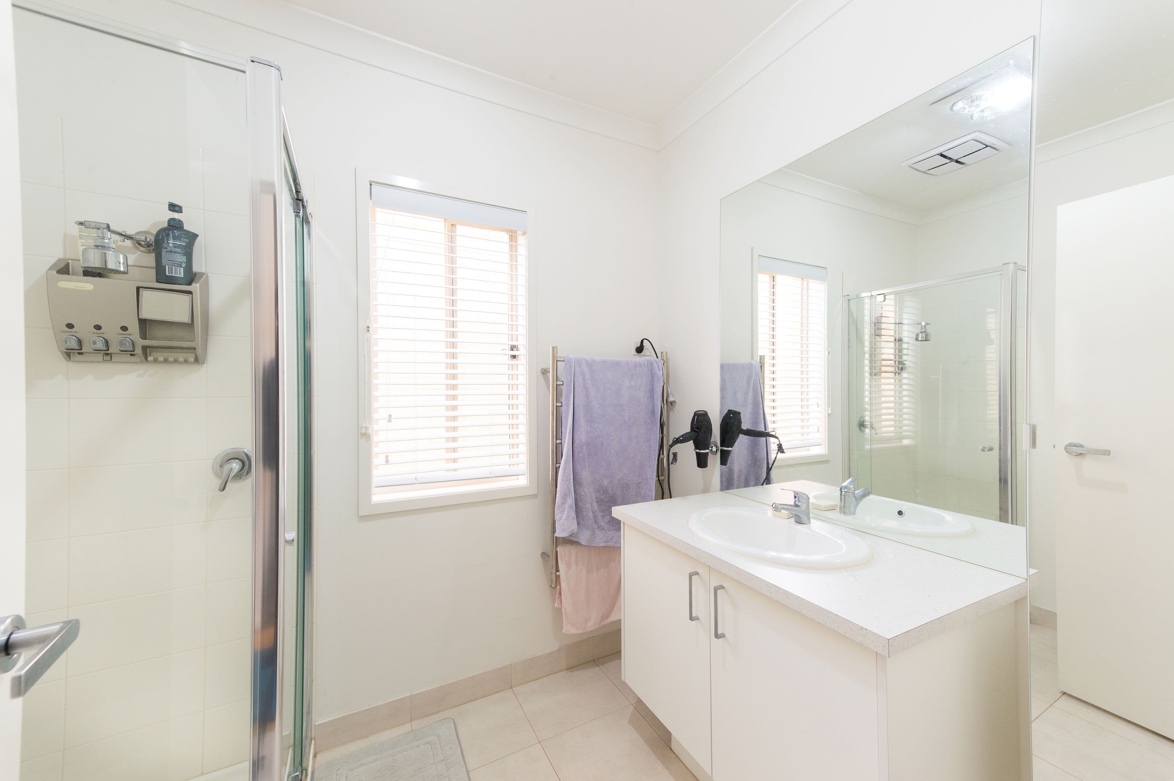 33 Blakewater Crescent, Melton South VIC 3338, Melton South - Thumbnail 8