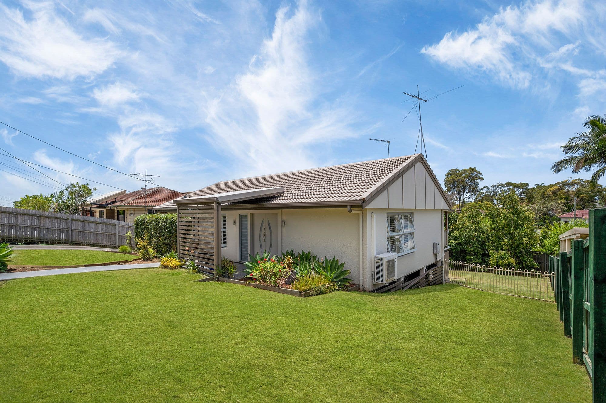 40 Arura Street, Mansfield QLD 4122, Mansfield - Thumbnail 2