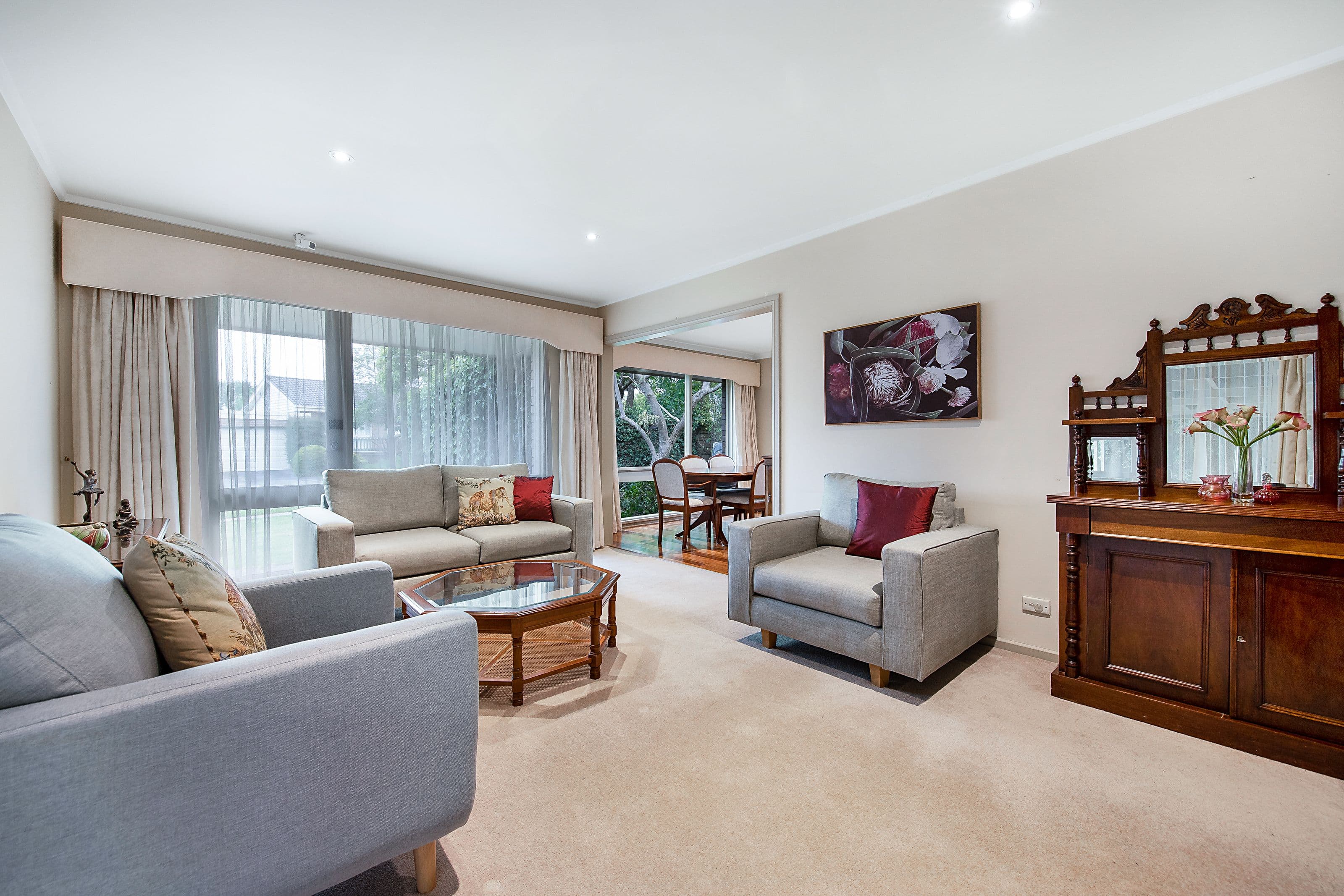 48 Maylands Crescent, Glen Waverley VIC 3150, Glen Waverley - Thumbnail 2