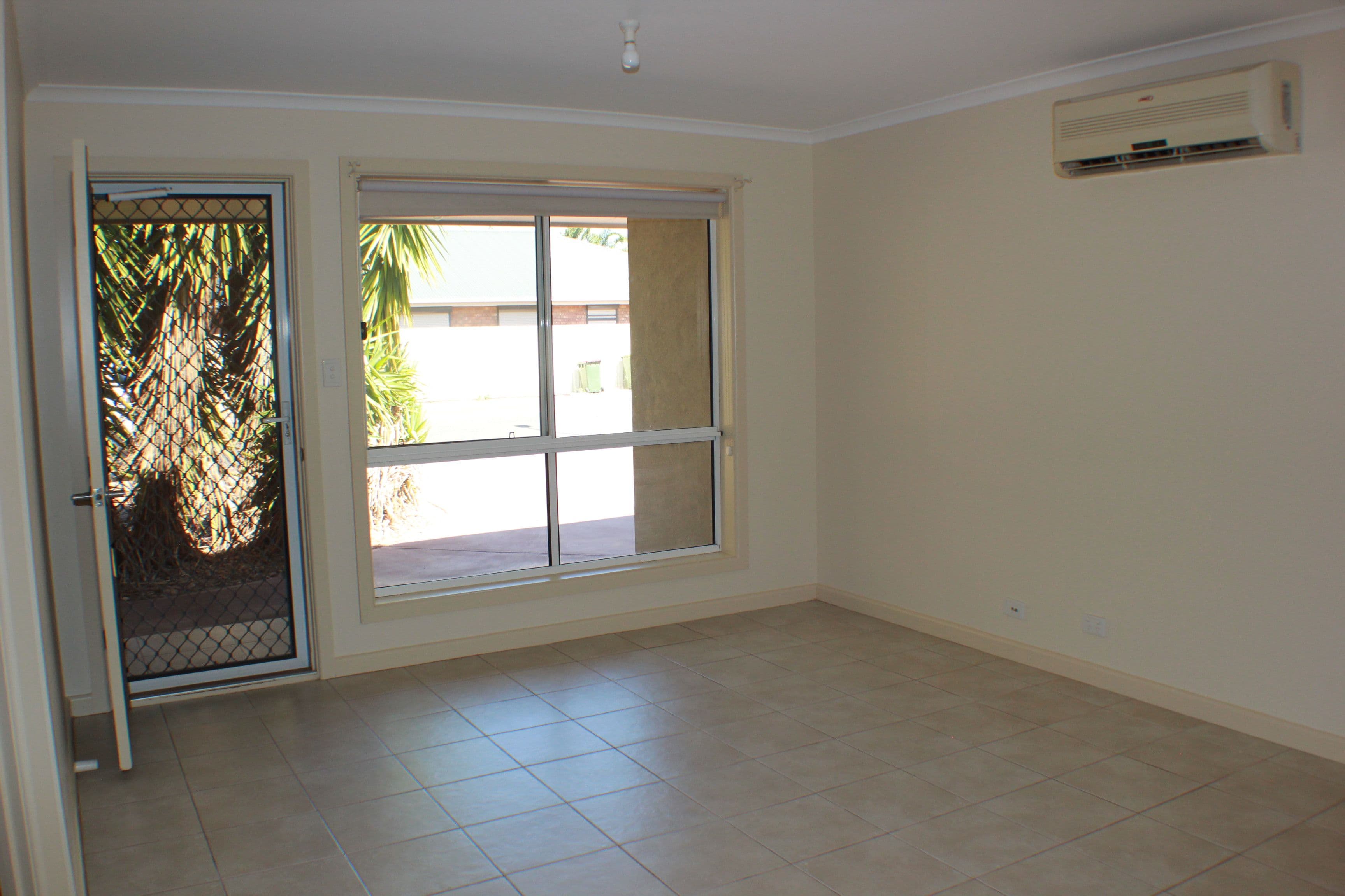 4 Sissinghurst Drive, Oakden SA 5086, Oakden - Thumbnail 4
