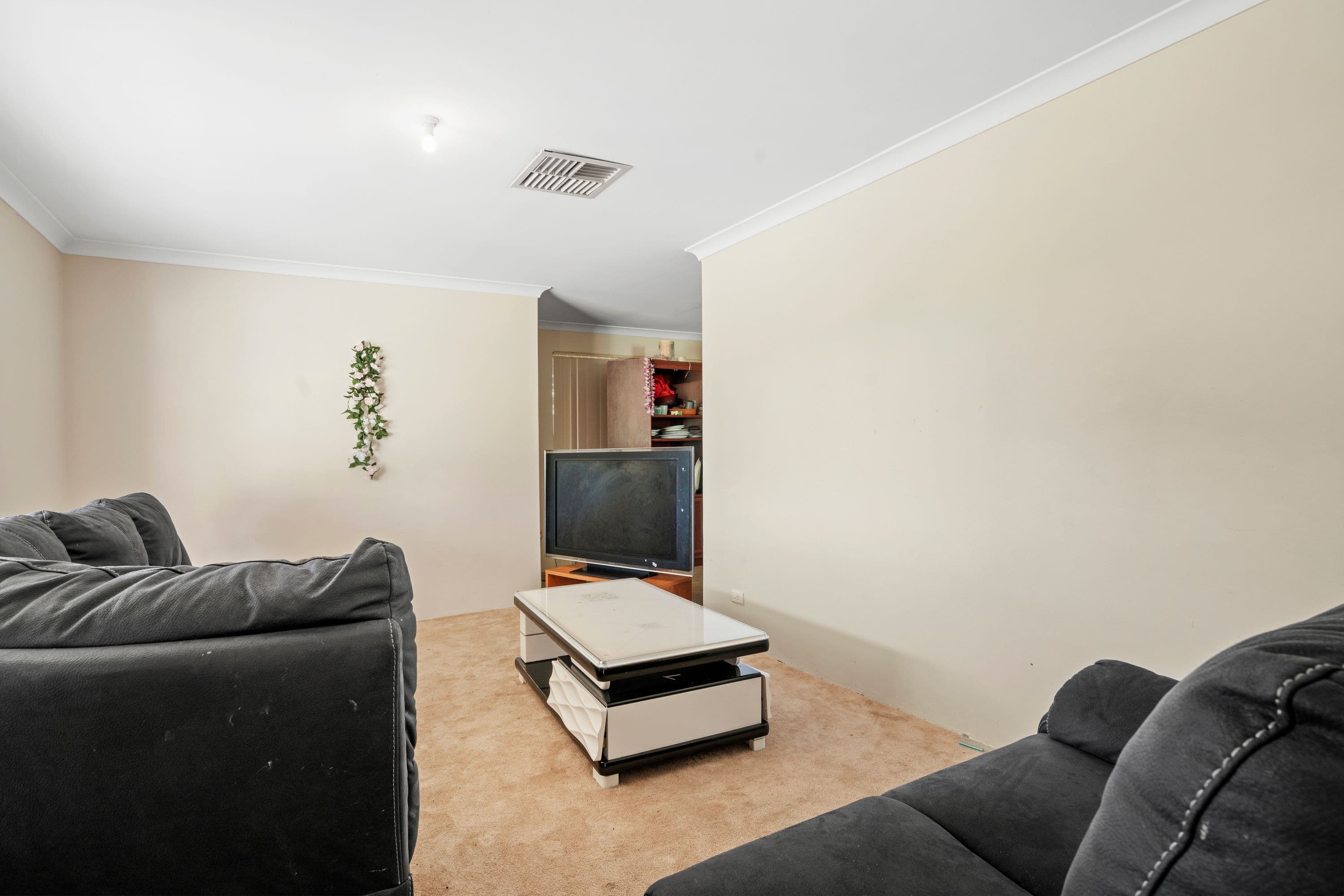 8 Dillon Place, Gosnells WA 6110, Gosnells - Image 1
