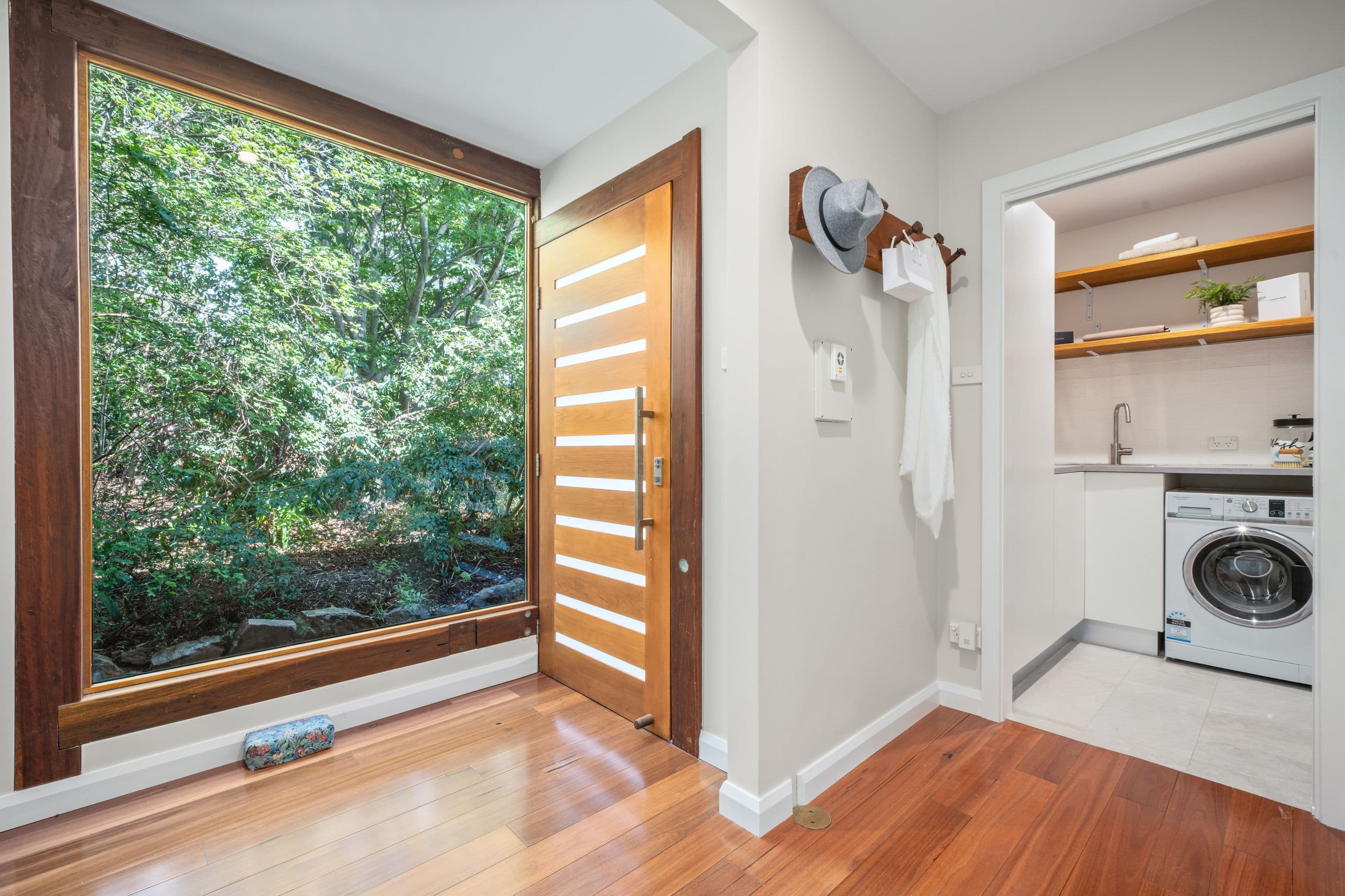 9 Southwell Street, Weetangera ACT 2614, Weetangera - Thumbnail 2