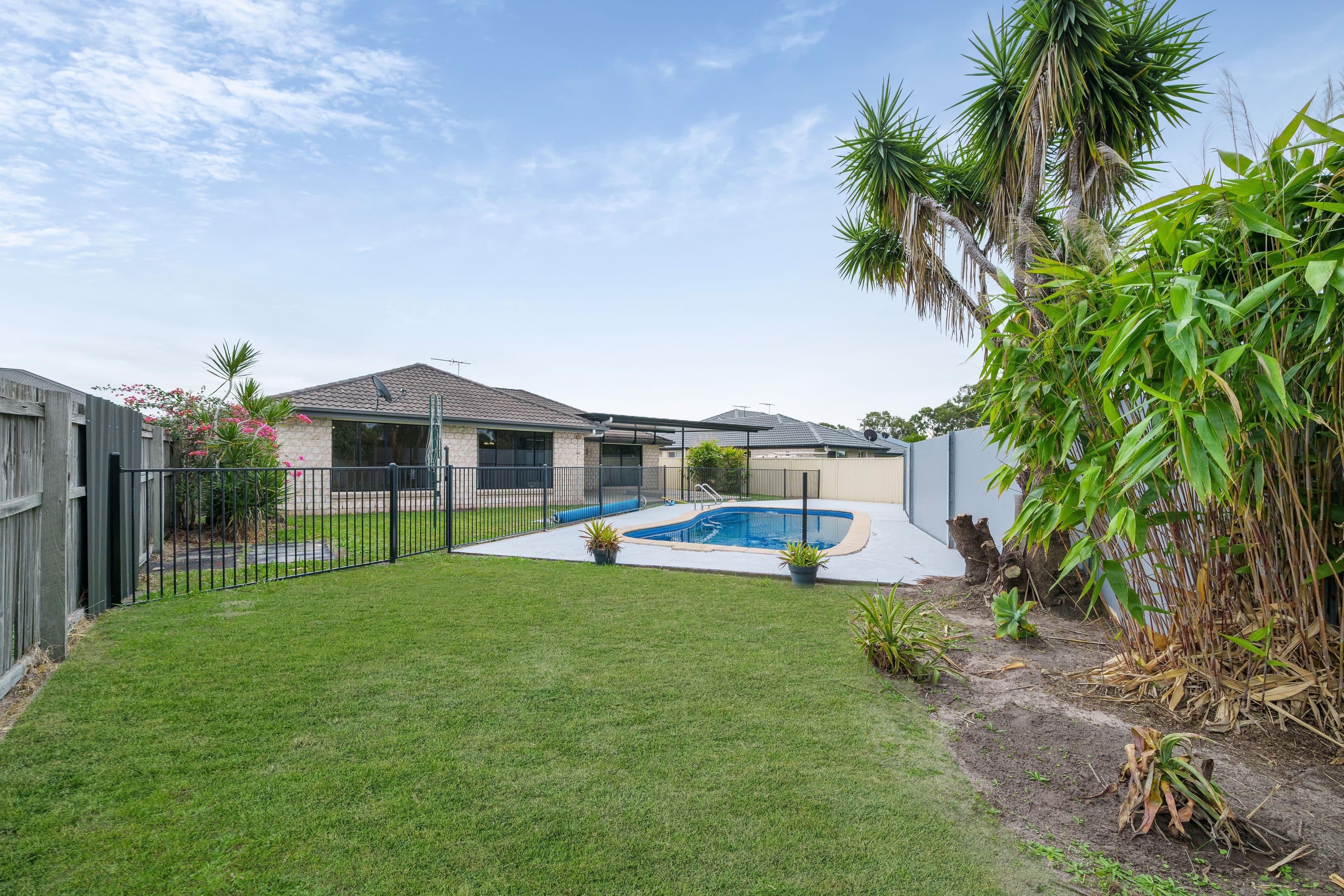 10 Cadell Crescent, Rothwell QLD 4022, Rothwell - Thumbnail 2