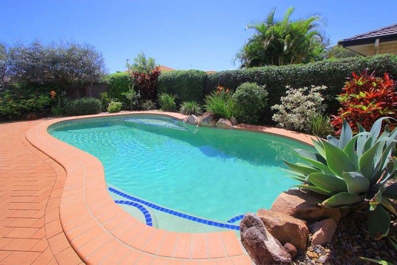 15 Birchdale Drive, BARGARA QLD 4670, Bargara - Thumbnail 2