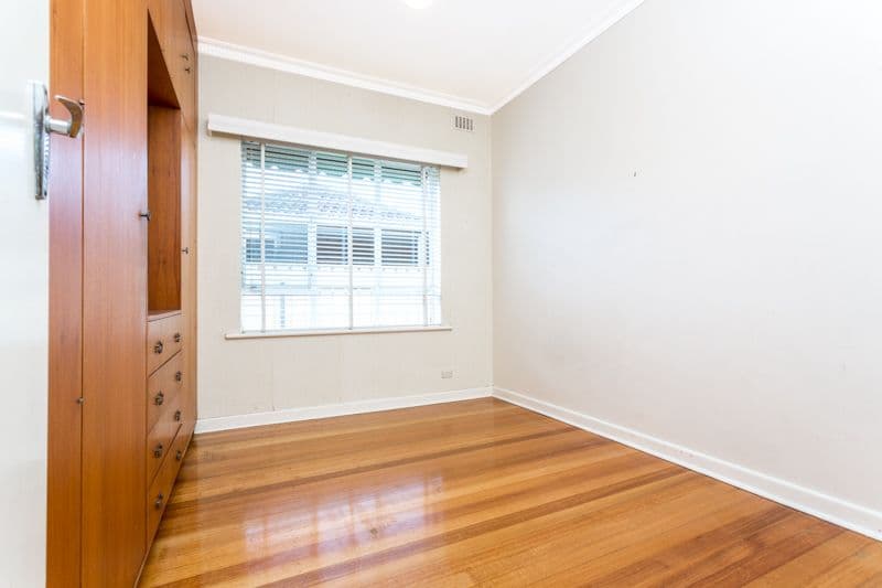 7 Russ Avenue, Seaton SA 5023, Seaton - Thumbnail 6