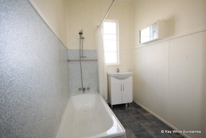 11 Taylor Street, BUNDAMBA QLD 4304, Bundamba - Thumbnail 5