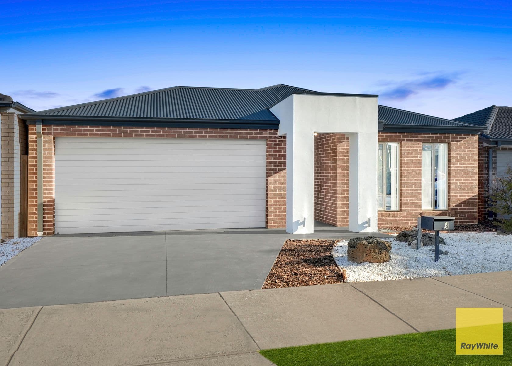 8 Isabella Way, Tarneit VIC 3029, Tarneit - Thumbnail 2
