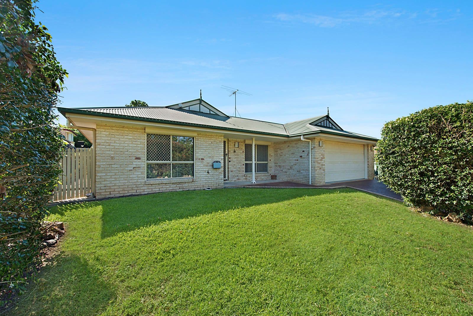 57 Boyanda Street, Wishart QLD 4122, Wishart - Thumbnail 2
