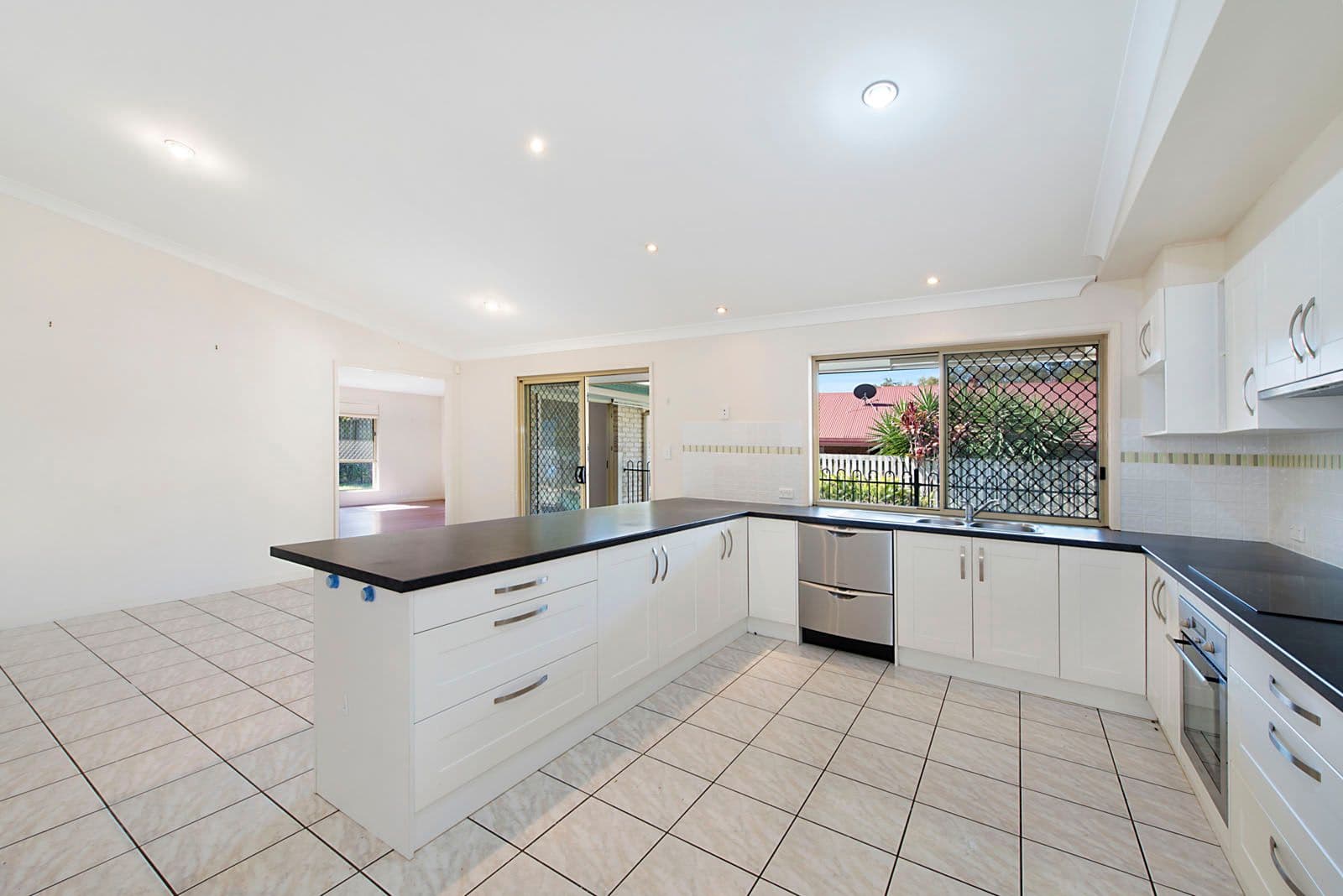 57 Boyanda Street, Wishart QLD 4122, Wishart - Thumbnail 6
