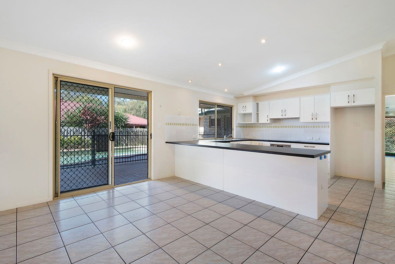 57 Boyanda Street, Wishart QLD 4122, Wishart - Thumbnail 7