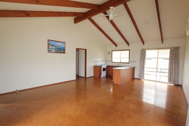 1 Sinclair Avenue, SURF BEACH VIC 3922, Surf Beach - Thumbnail 2